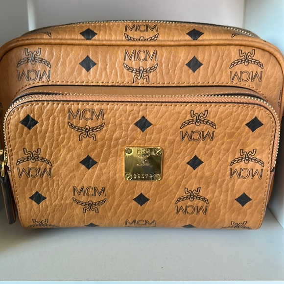 MCM BAG XMINI COGNAC KLASSIC VISETOS CROSSBODY, 53 OFF